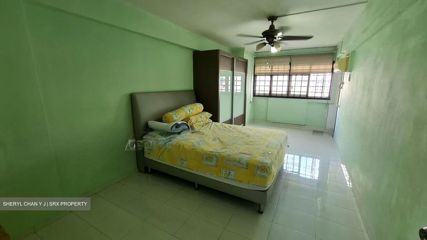 Blk 107 Jurong East Street 13 (Jurong East), HDB Executive #623700771